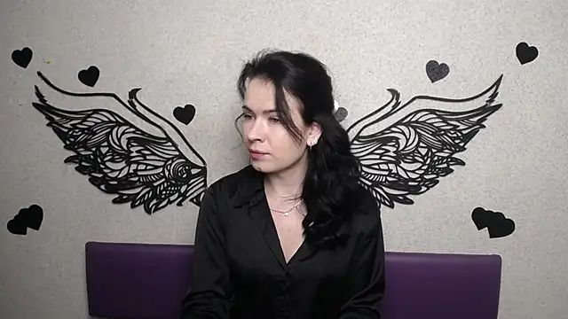 JasmineKouch online show from 29, 11, 2025