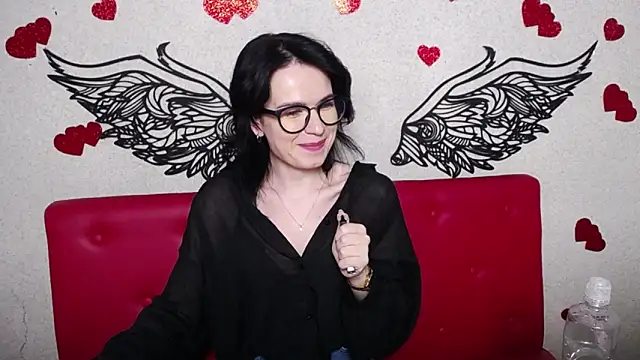 JasmineKouch online show from 23, 2, 2025