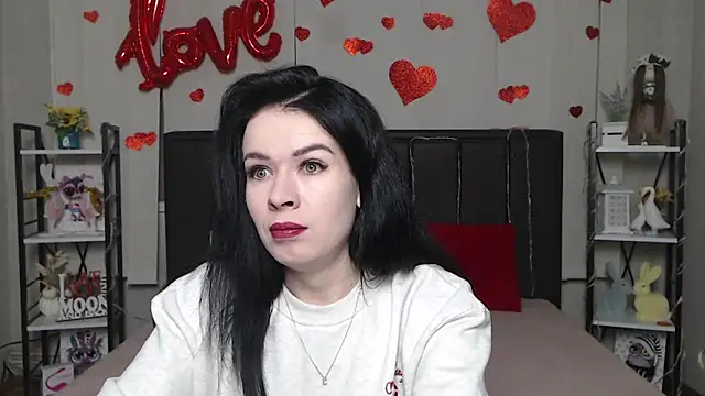 JasmineKouch online show from 17, 2, 2026