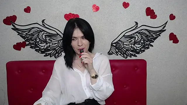 JasmineKouch online show from 18, 3, 2025