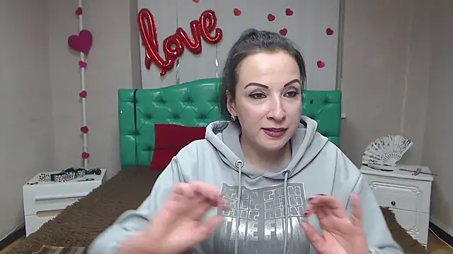 ElizabethSho online show from 28, 2, 2026