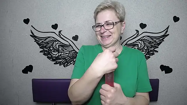EmiliaGree online show from 5, 4, 2026