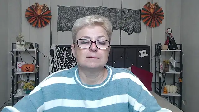 EmiliaGree online show from 25, 10, 2025