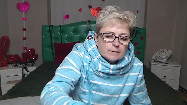 EmiliaGree online show from 13, 12, 2025