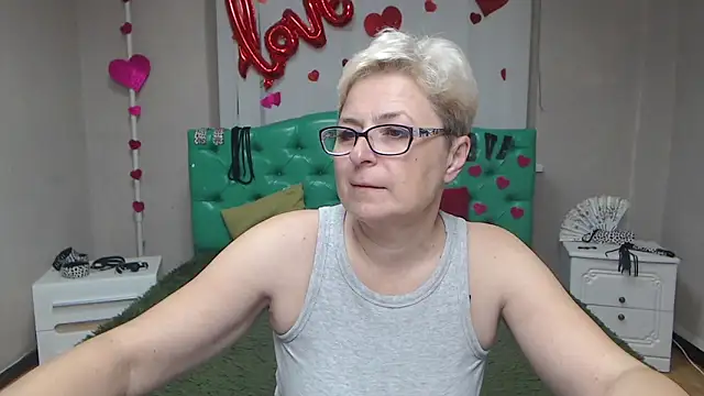 EmiliaGree online show from 12, 10, 2025