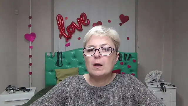 EmiliaGree online show from 8, 10, 2025