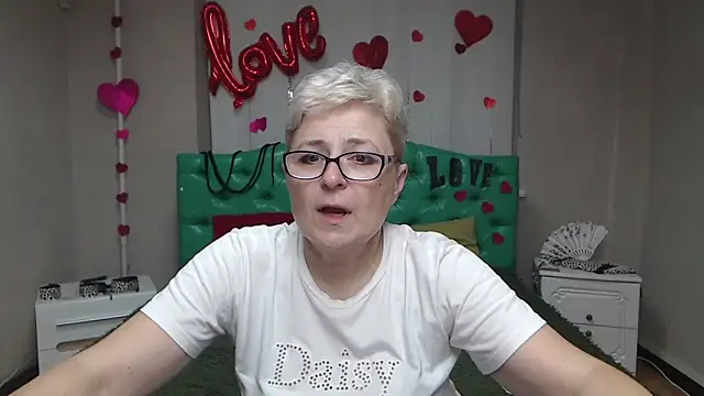 EmiliaGree online show from 18, 11, 2025