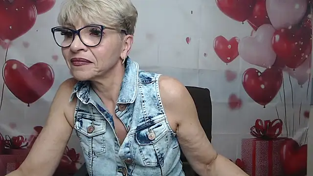 Snapshot of EllaBonito chatting on 25, 5, 2026 EllaBonito online show from 25, 5, 2026