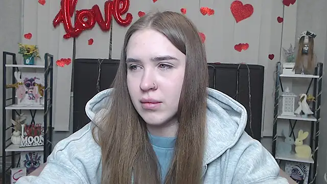 LauraHlot online show from 6, 2, 2026