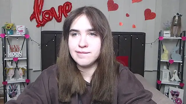 LauraHlot online show from 25, 2, 2025