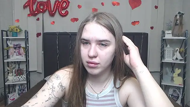 Snapshot of LauraHlot chatting on 20, 5, 2026 LauraHlot online show from 20, 5, 2026