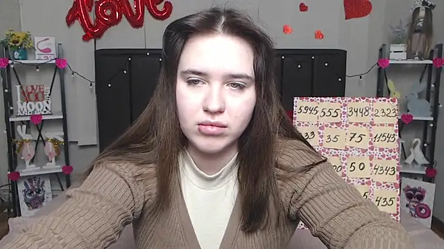LauraHlot online show from 3, 3, 2025