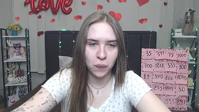 Snapshot of LauraHlot chatting on 21, 5, 2026 LauraHlot online show from 21, 5, 2026