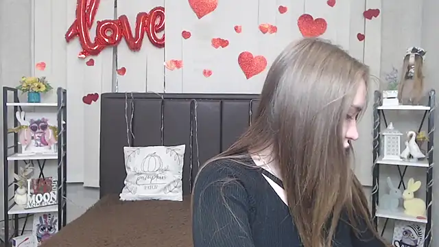 Snapshot of LauraHlot chatting on 29, 5, 2026 LauraHlot online show from 29, 5, 2026