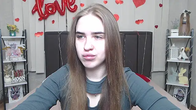 LauraHlot online show from 28, 3, 2026