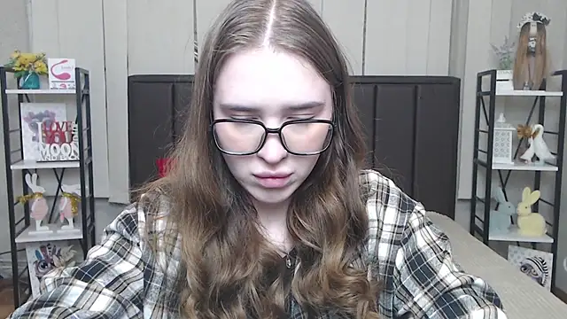 Snapshot of LauraHlot chatting on 29, 11, 2025 LauraHlot online show from 29, 11, 2025