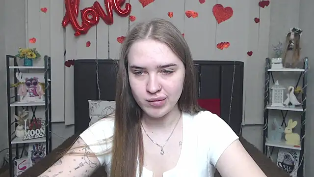 Snapshot of LauraHlot chatting on 1, 5, 2026 LauraHlot online show from 1, 5, 2026