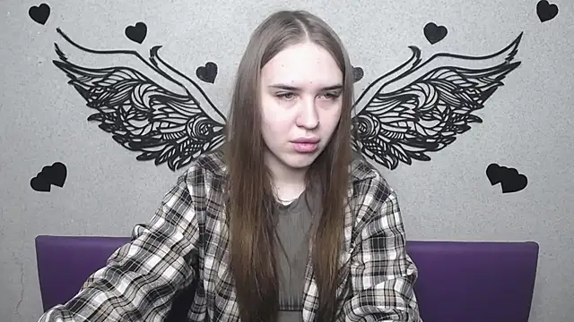 Snapshot of LauraHlot chatting on 22, 4, 2026 LauraHlot online show from 22, 4, 2026