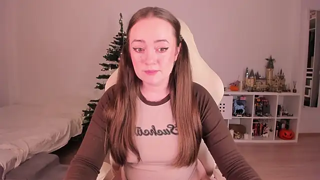 WalkingGirl online show from 17, 12, 2025