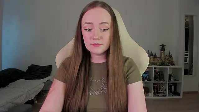 WalkingGirl online show from 15, 3, 2026