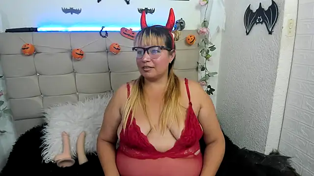 Snapshot of jones-scarlet chatting on 30, 10, 2025 jones-scarlet online show from 30, 10, 2025