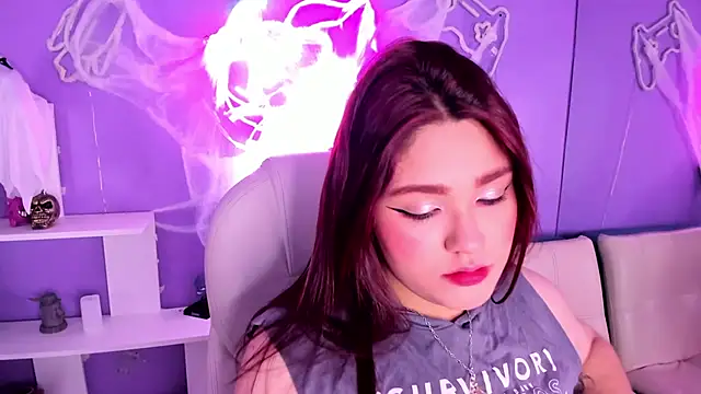 Snapshot of Camiila_Osorio chatting on 22, 10, 2025 Camiila Osorio online show from 22, 10, 2025