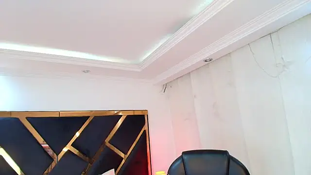 Camiila Osorio online show from 20, 4, 2026