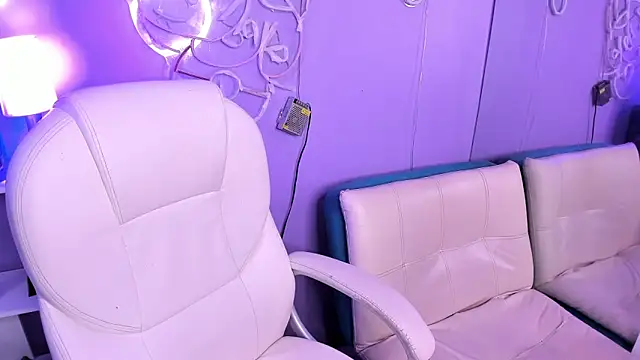 Camiila Osorio online show from 17, 12, 2025