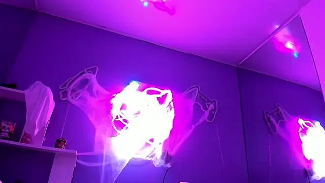 Snapshot of Camiila_Osorio chatting on 23, 10, 2025 Camiila Osorio online show from 23, 10, 2025