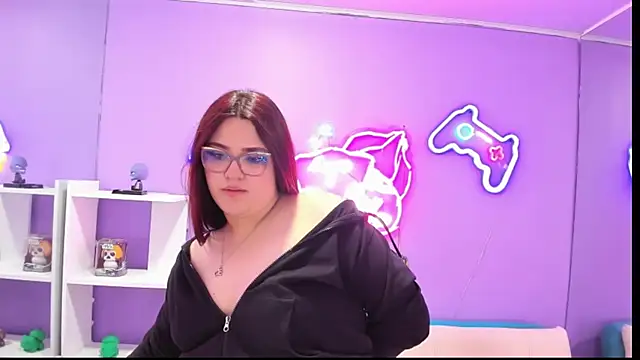 Camiila Osorio online show from 15, 9, 2025