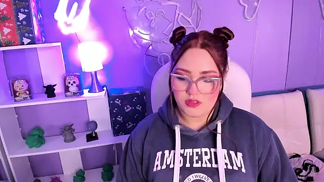 Camiila Osorio online show from 18, 12, 2025