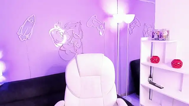 Camiila Osorio online show from 6, 3, 2026