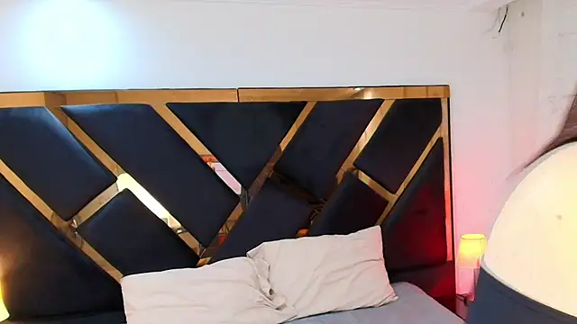 Camiila Osorio online show from 21, 4, 2026