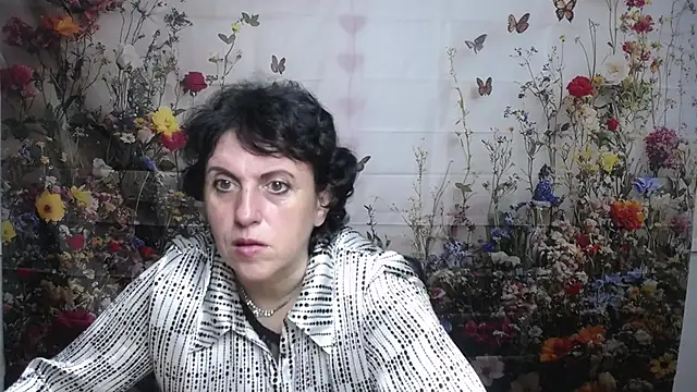 LuciaMii online show from 22, 9, 2025
