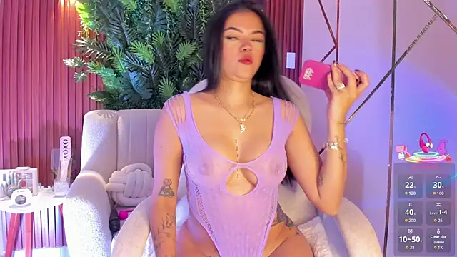 Snapshot of foxxxmegan chatting on 20, 10, 2025 foxxxmegan online show from 20, 10, 2025