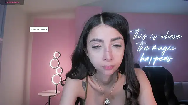 Snapshot of ValeriaVelvet chatting on 4, 6, 2026 ValeriaVelvet online show from 4, 6, 2026