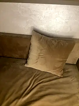 RachaCharmouta online show from 7, 11, 2025