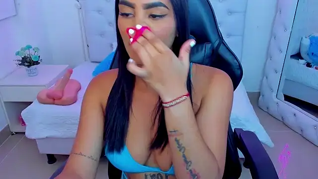 silvana  miller online show from 17, 2, 2025