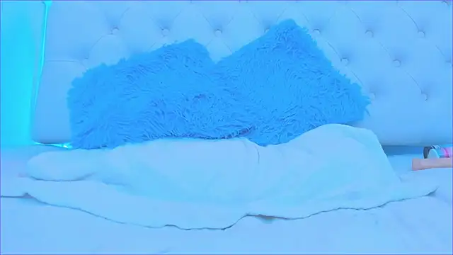 silvana  miller online show from 27, 2, 2025