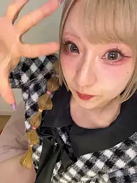 alice  1111 online show from 13, 4, 2026