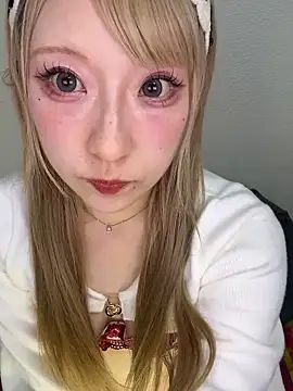 Snapshot of alice__1111 chatting on 1, 5, 2026 alice 1111 online show from 1, 5, 2026