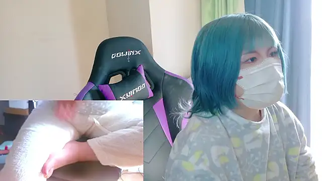 Snapshot of hazuki_8008 chatting on 26, 11, 2025 hazuki 8008 online show from 26, 11, 2025