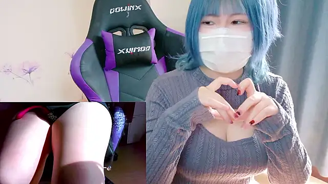 Snapshot of hazuki_8008 chatting on 12, 11, 2025 hazuki 8008 online show from 12, 11, 2025