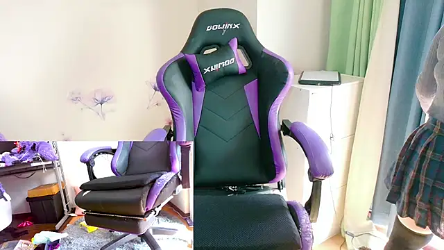 Snapshot of hazuki_8008 chatting on 28, 10, 2025 hazuki 8008 online show from 28, 10, 2025