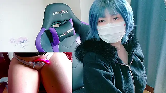 Snapshot of hazuki_8008 chatting on 27, 10, 2025 hazuki 8008 online show from 27, 10, 2025