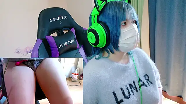 Snapshot of hazuki_8008 chatting on 17, 11, 2025 hazuki 8008 online show from 17, 11, 2025