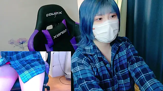 Snapshot of hazuki_8008 chatting on 24, 10, 2025 hazuki 8008 online show from 24, 10, 2025