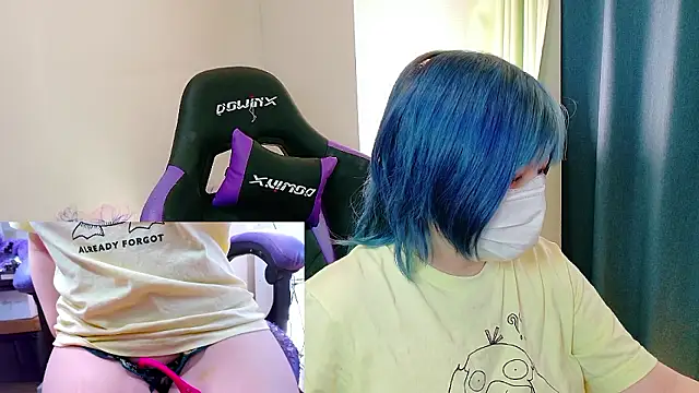 Snapshot of hazuki_8008 chatting on 4, 11, 2025 hazuki 8008 online show from 4, 11, 2025