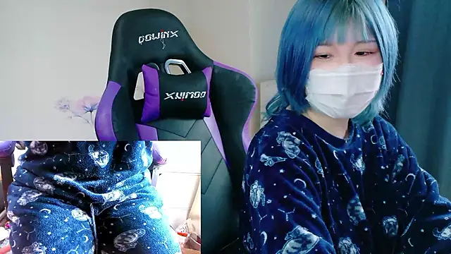 Snapshot of hazuki_8008 chatting on 6, 11, 2025 hazuki 8008 online show from 6, 11, 2025