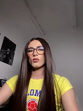 JESSI NAOMI online show from 8, 4, 2026